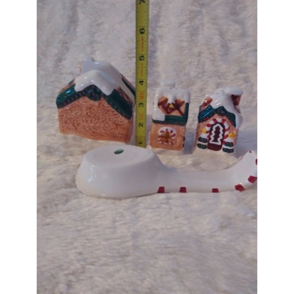 Holiday Home Earthenware Ceramic Christmas 4 Piece Tabletop Set - Picture 12 of 12